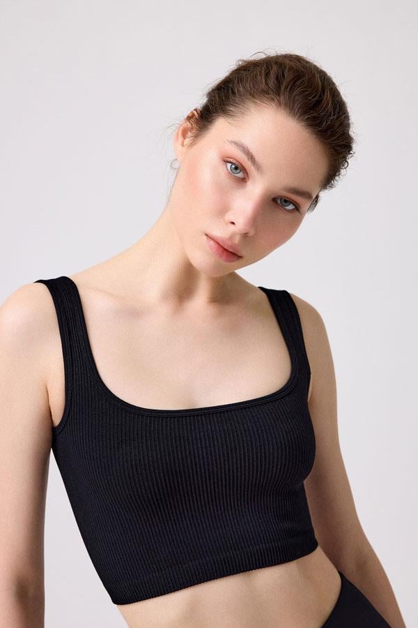 Cottonhill Premium - Kadın Siyah Seamless Orta Boy Kare Yaka Crop Top Büstiyer