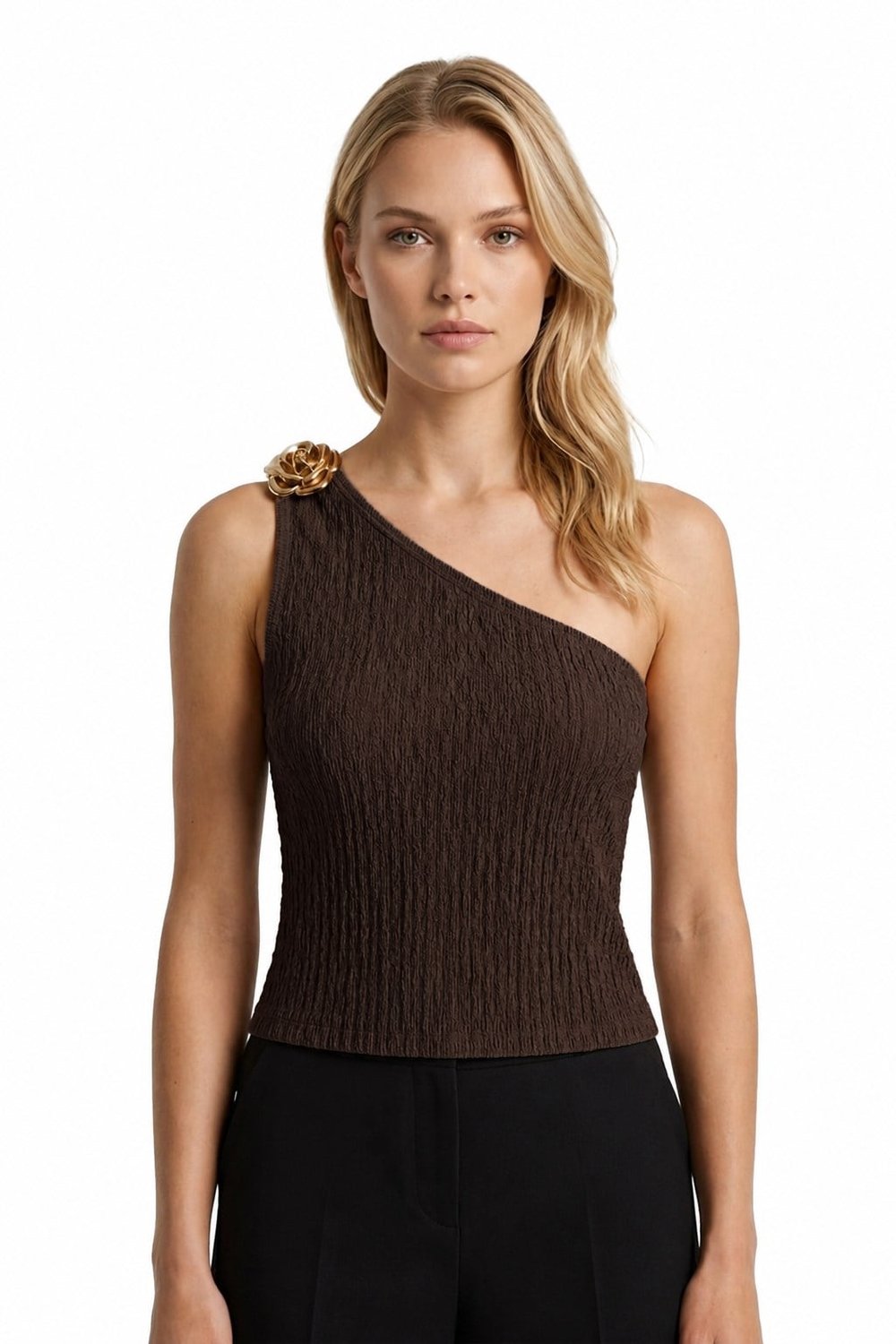 Premium - Tide Collection | Kahverengi Tek Omuz Çiçek Aksesuarlı Bürümcük Dokulu Kadın Crop Bluz