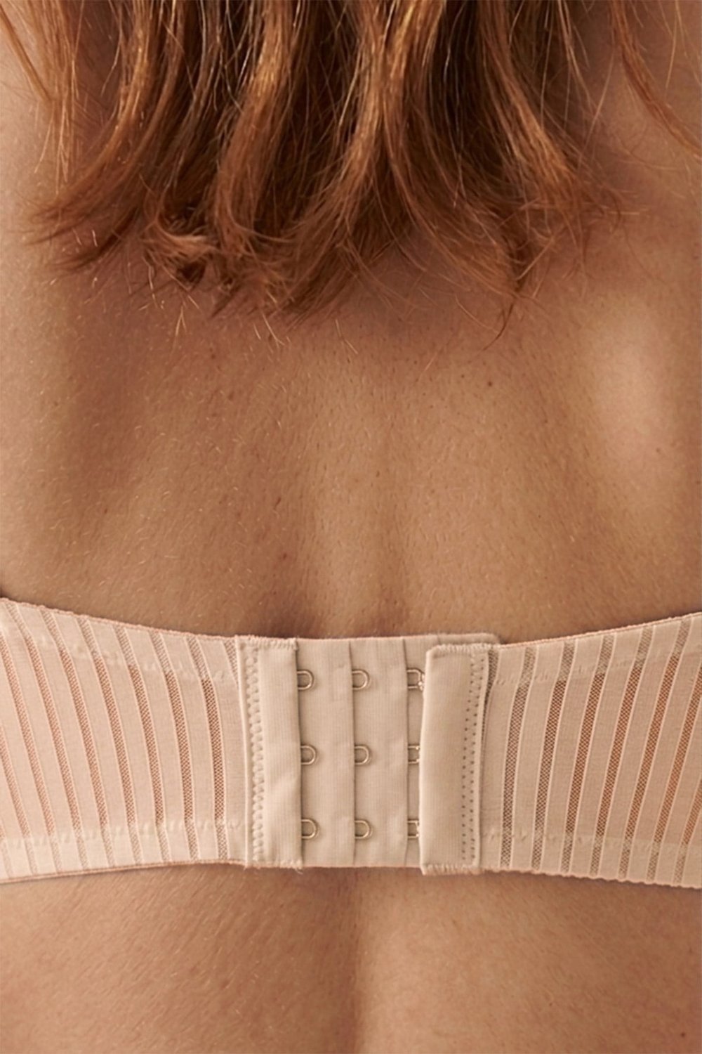 Seamless Bra - Striva | Ten Mikro Çizgi Desenli Balenli Toparlayıcı Kadın Sütyen