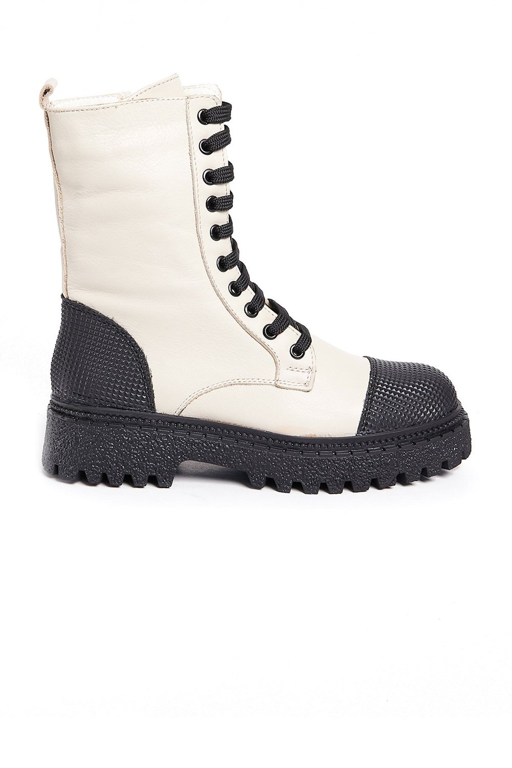 Bestello Bağcıklı Düz Bot SIYAH-BEJ 101-22511-08 Kadın Bot101-22511-08_SIYAH-BEJDüz Bot