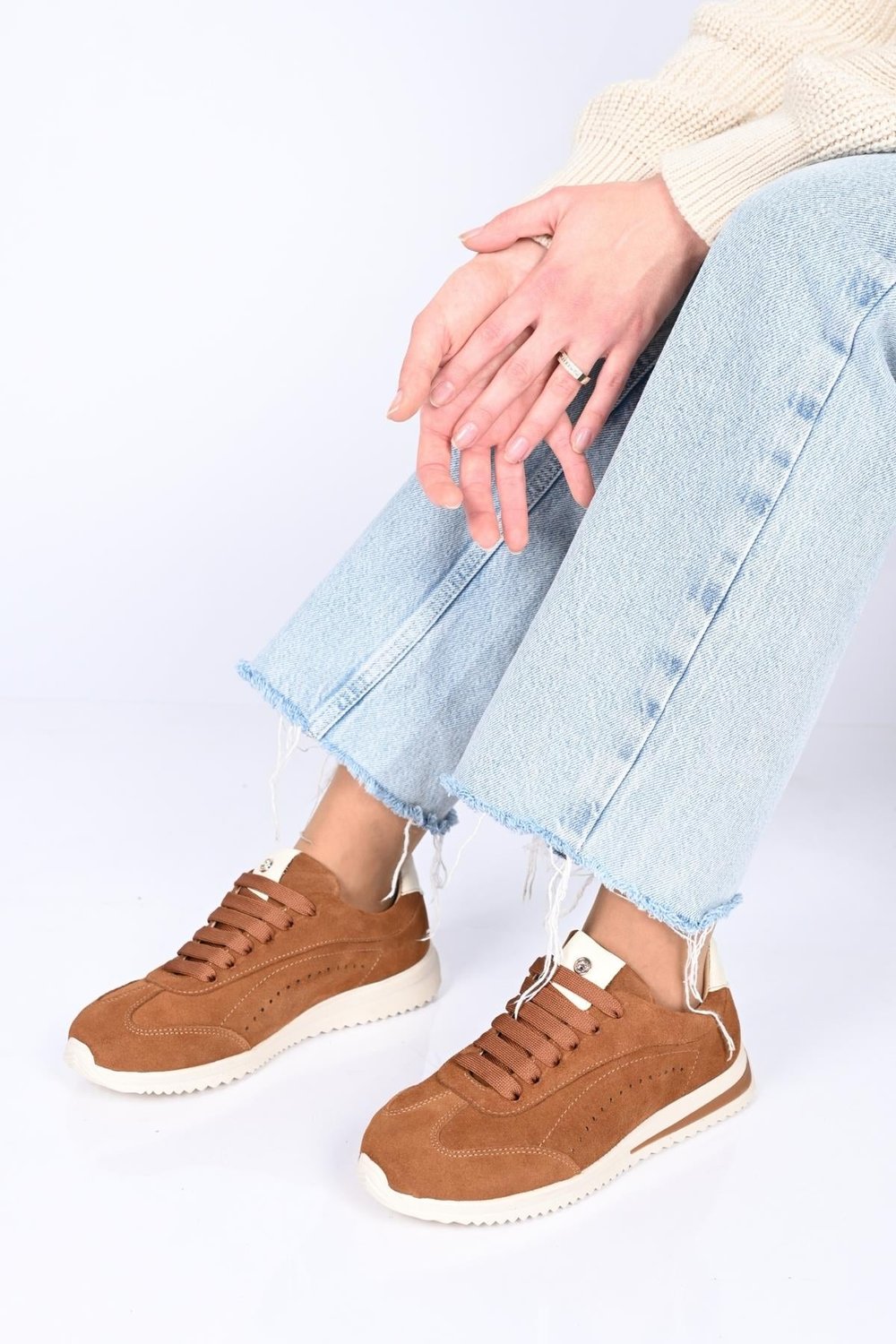 Bestello Bağcıklı Eva Taban Hakiki Deri Sneaker 338-7110 Kadın Ayakkabı338-7110_TABA SUET_36Spor Ayakkabı & Sneaker