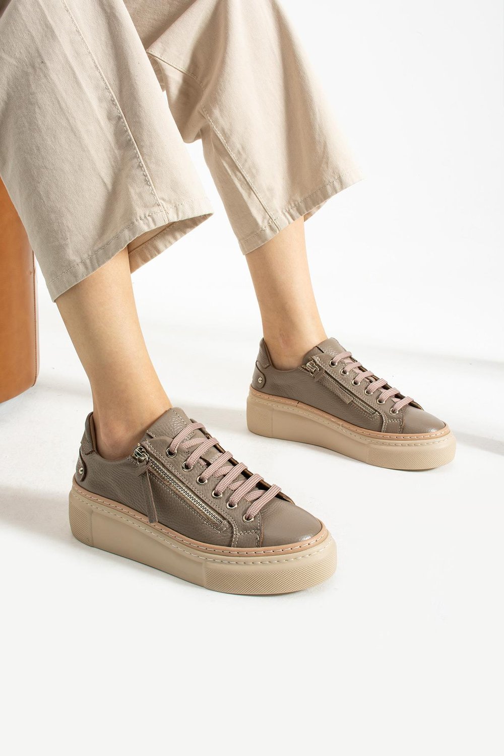 Bestello Bağcıklı Poli Taban Casual 331-5022-49 Kadın Ayakkabı331-5022-49_VIZON_36Casual Ayakkabı