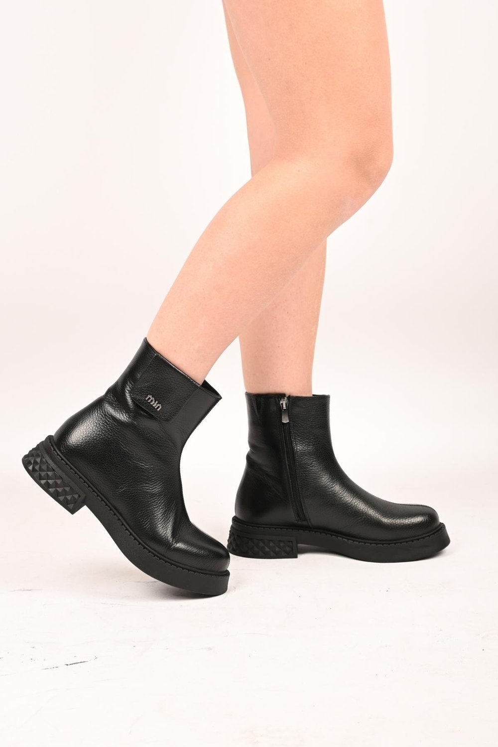 Bestello Bağcıksız Fermuarlı Termo Taban Hakiki Deri Casual Bot 335-004-15 Kadın Bot335-004-15_SIYAH_36Düz Bot