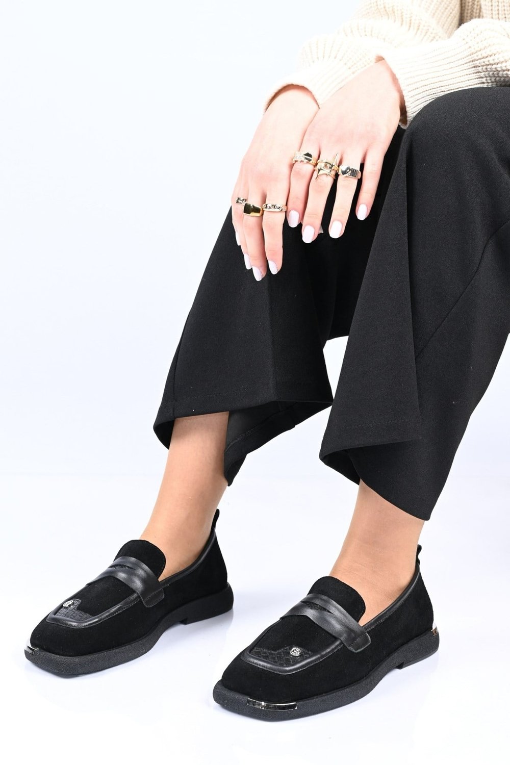 Bestello Bağcıksız Toka Detaylı Termo Taban Hakiki Deri Loafer 338-7082 Kadın Ayakkabı338-7082_SIYAH SUET_36Babet & Loafer
