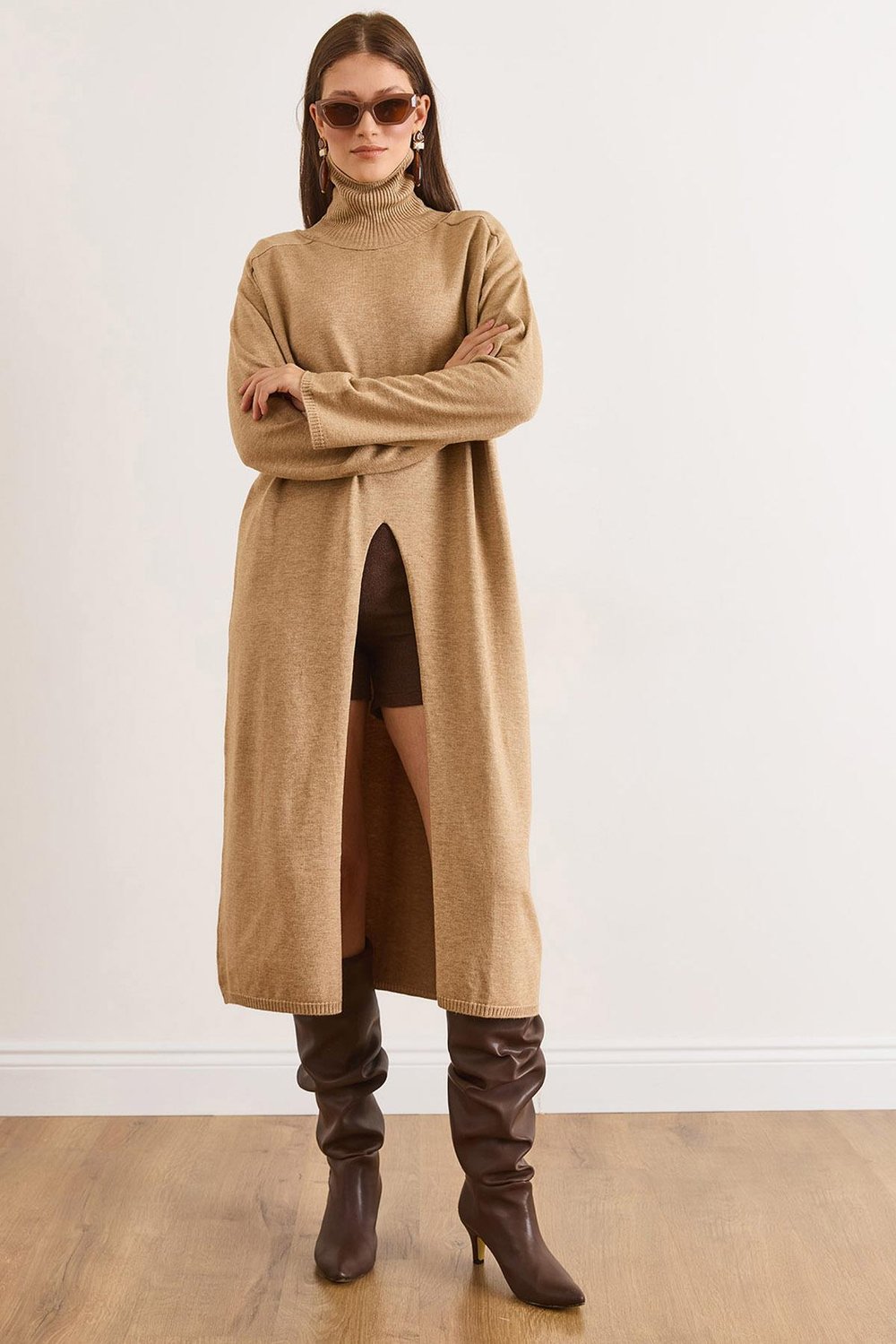 Balıkçı Yaka Yırtmaçlı Maksi Kap Tunik Camel