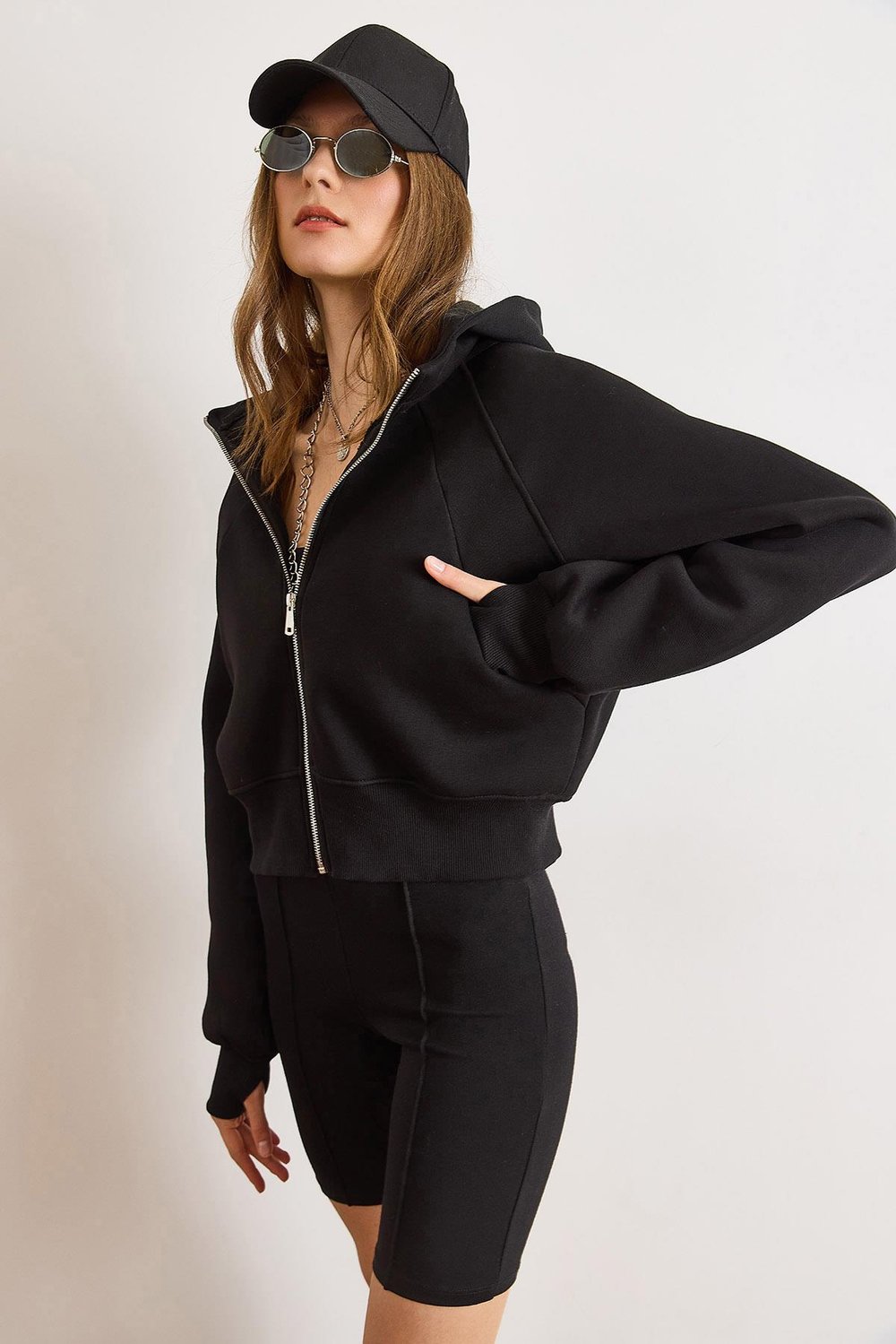 Gizli Cepli Dikiş Detaylı Şardonlu Oversize Sweatshirt Siyah