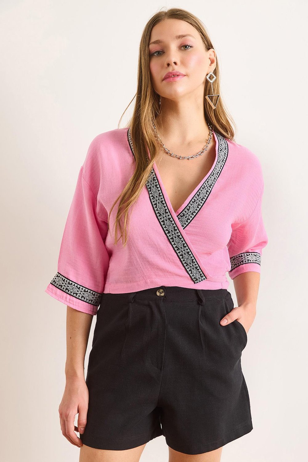 Güpür Şeritli Altı Bağlamalı Müslin Kimono Pembe