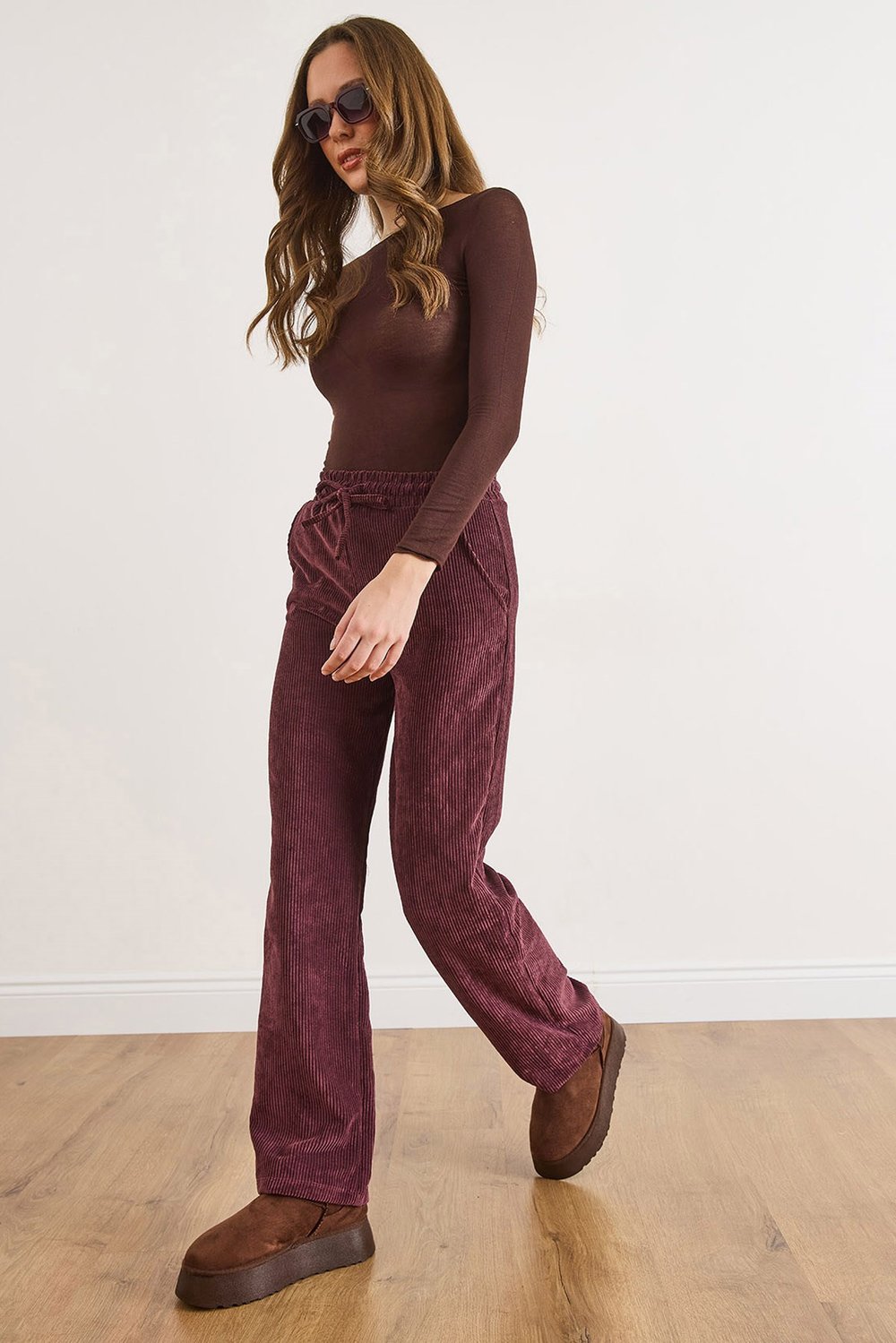 Kadife Cepli Beli Lastikli Kalın Fitilli  Wide Leg Pantolon Bordo