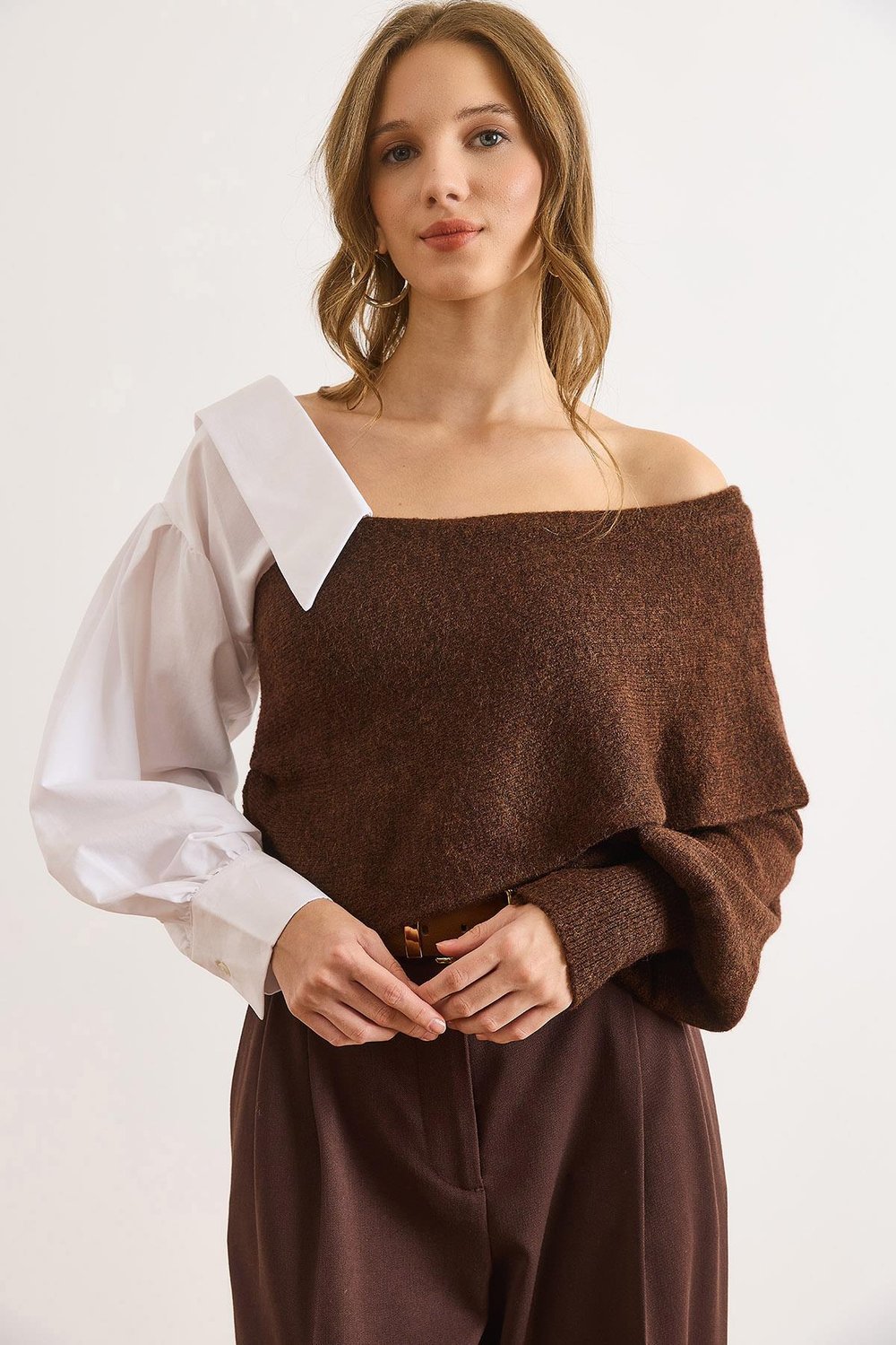 Poplin Detaylı Trend Triko Kazak Kahverengi