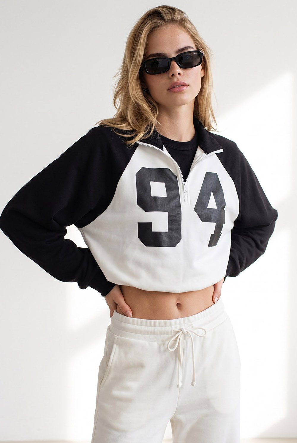Reglan Kol Yarım Fermuarlı Dökümlü Sweatshirt Siyah