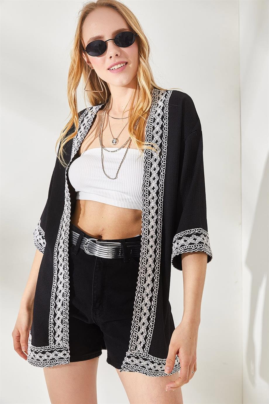 Şerit Detaylı Dokulu Kaftan Kimono Siyah