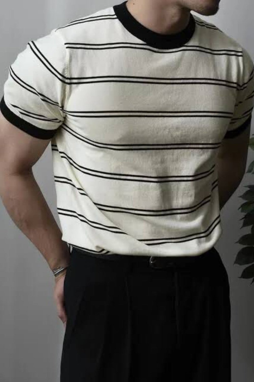 Tarz CoolT-shirtTRZ1802R01-3Erkek Çizgi Detaylı Slim Fit Bisiklet Yaka Triko T-Shirt