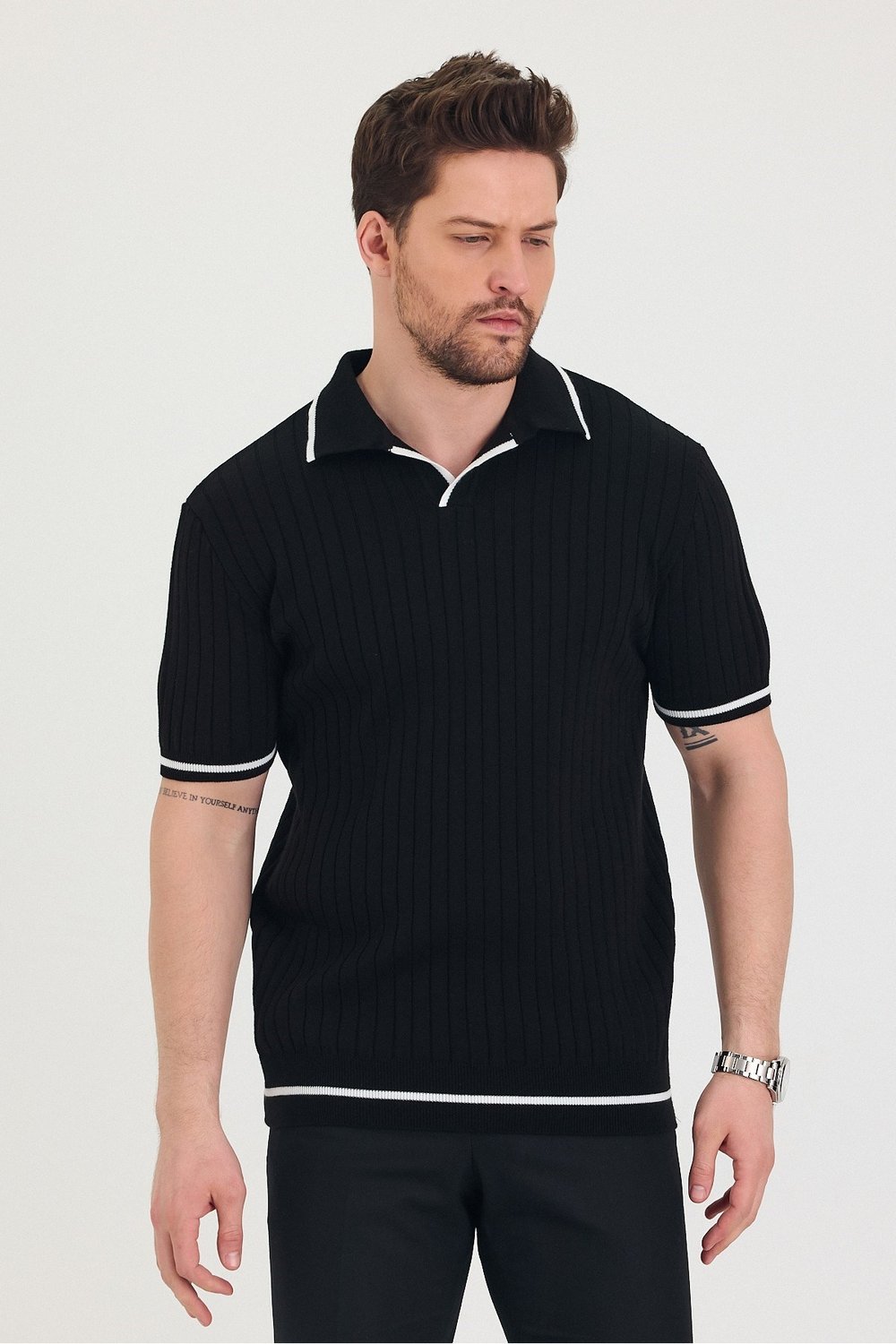 Tarz CoolT-shirtTSH-E-25SS-004-TRK-M1-R11Erkek Yaka Kol Etek Çizgi Detaylı Triko T-shirt