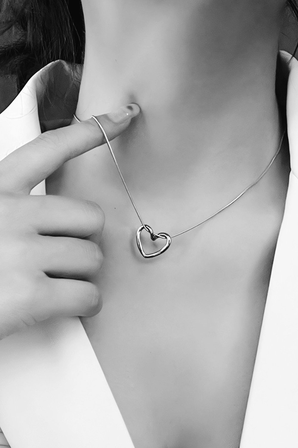 Elegant Heart  Kolye