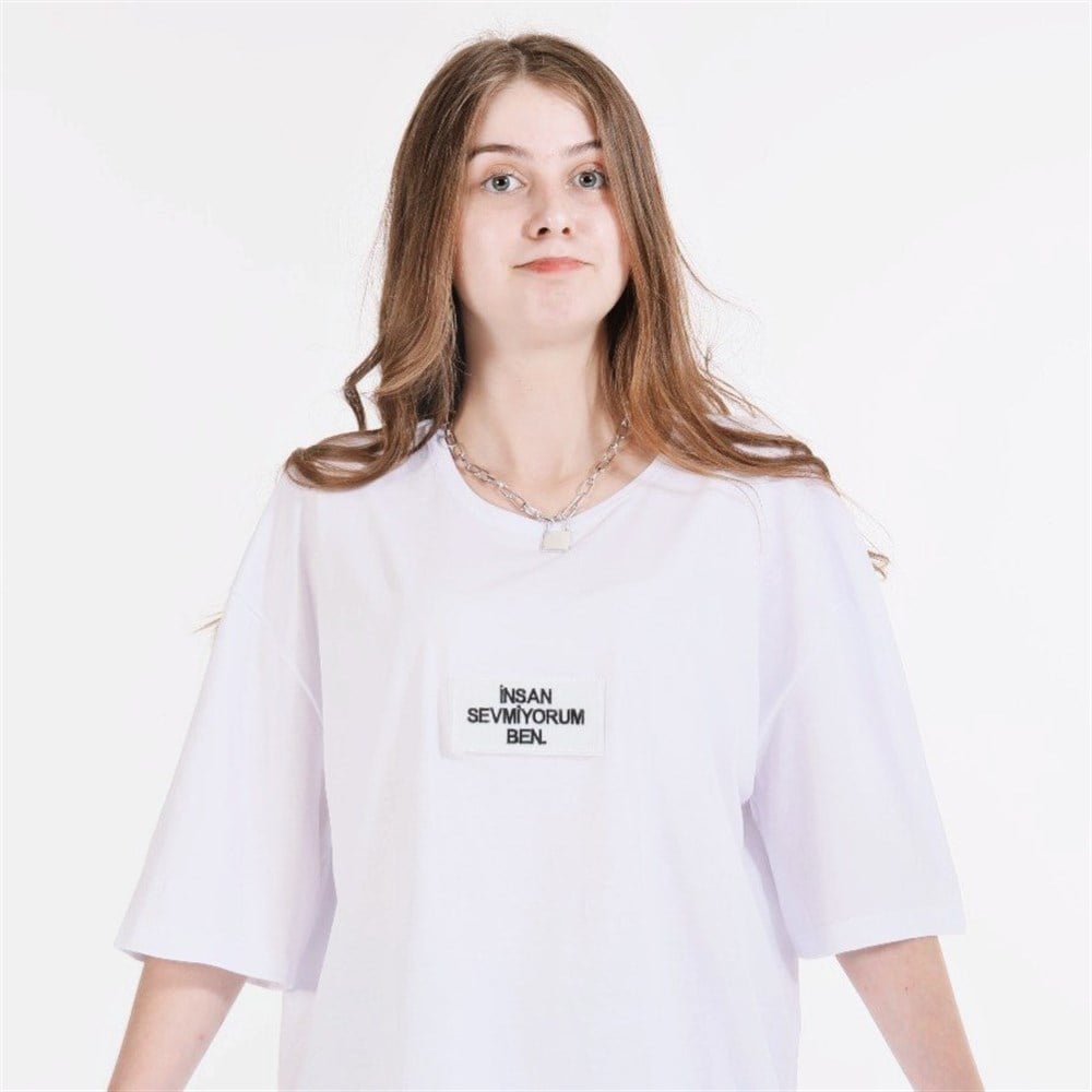 İnsan Sevmiyorum Ben Arma