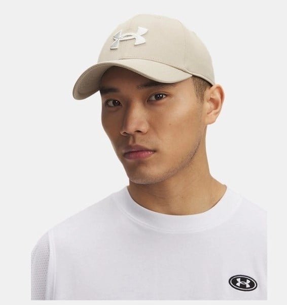 Under Armour M Blitzing Low Str Erkek Şapka 1376700