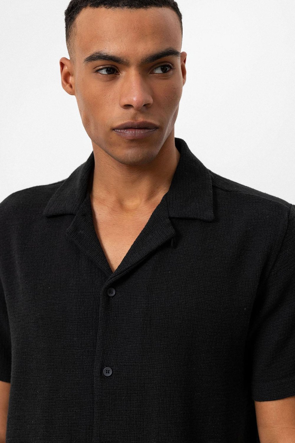 Apaş Collar Knitted Textured Mens Shirt