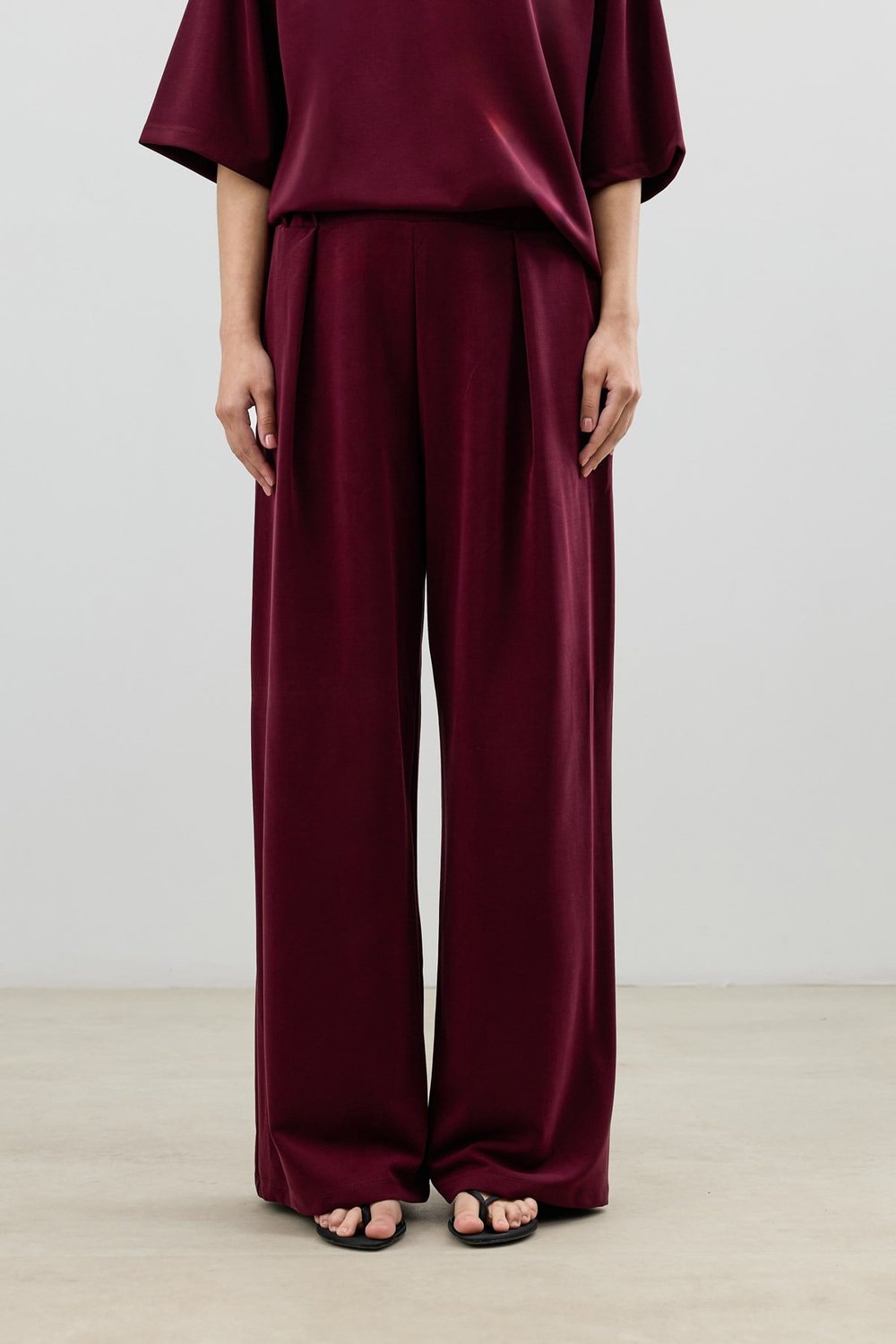 Womens Modal-Blend T-Shirt and Pants Set
