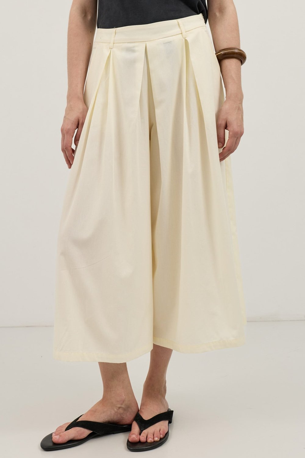 Antioch Ekru Pileli Culotte Pantolon