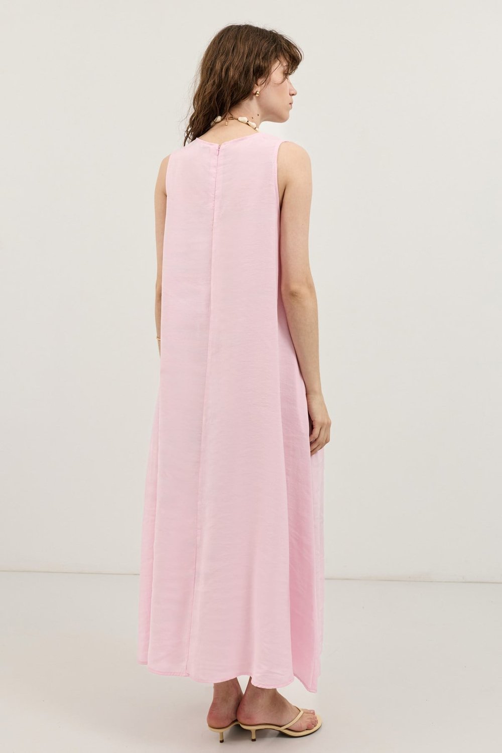Antioch Pembe Dökümlü Halter Yaka Midi Elbise