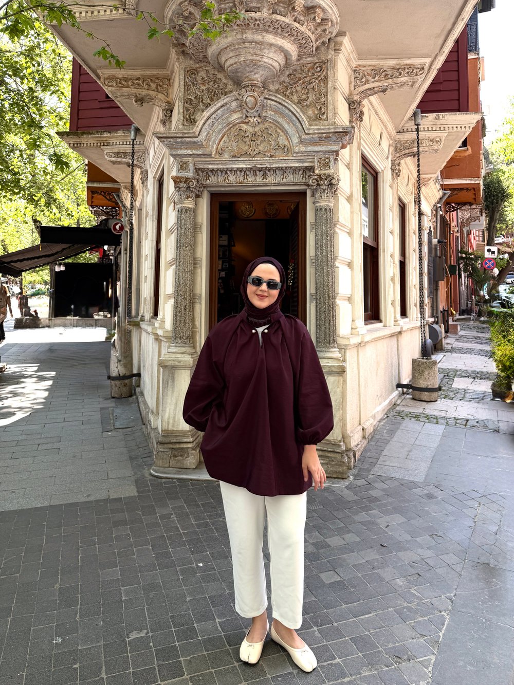 İnci Broş Detaylı Mürdüm Gömlek