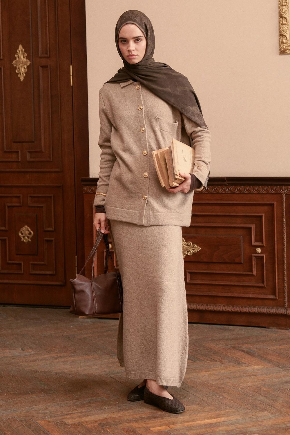 Düz Örgü Triko Etekli Takım Vizon