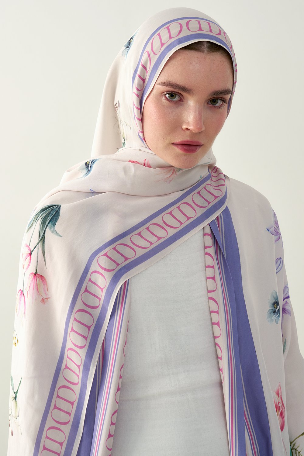 Dream Çiçekli Monogram Floş Şal Krem