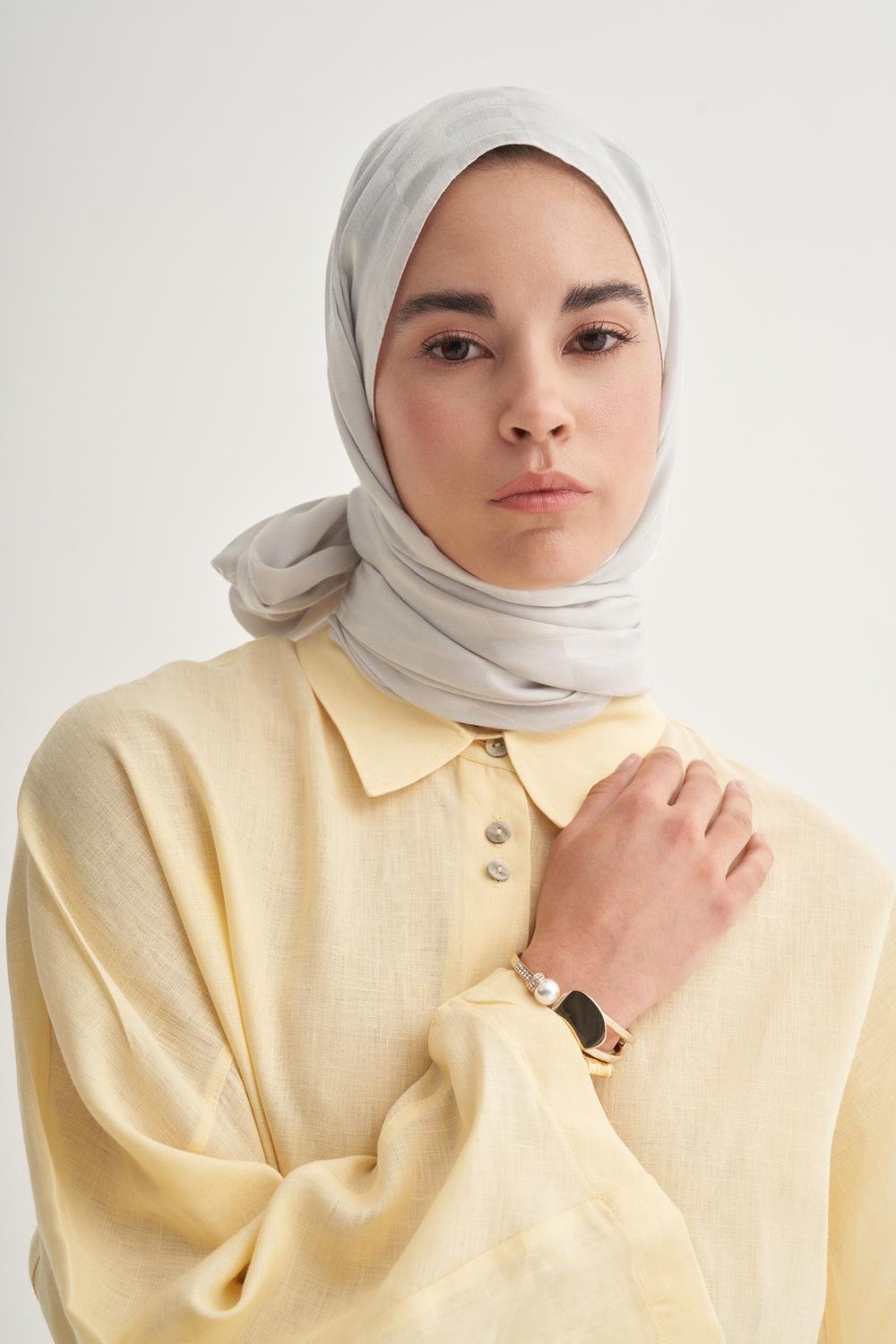 Küpçizgi Jakar İtalyan İpekli Şal Gümüş