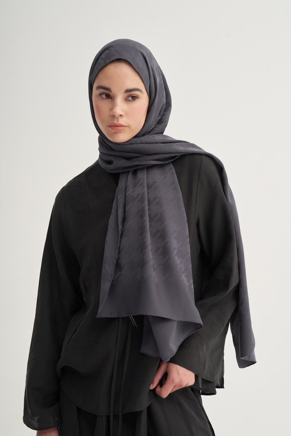 Kazayağı Desen Pamuk İpek Şal Antrasit