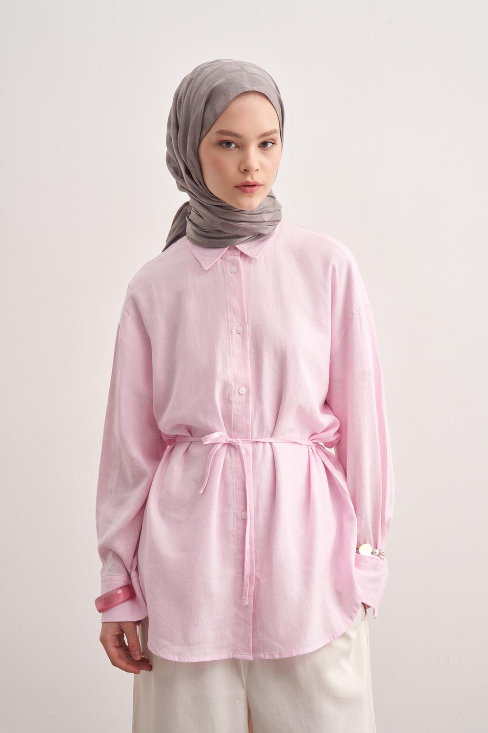 Yazı Desen Jakar İtalyan İpekli Şal Küllü Gri