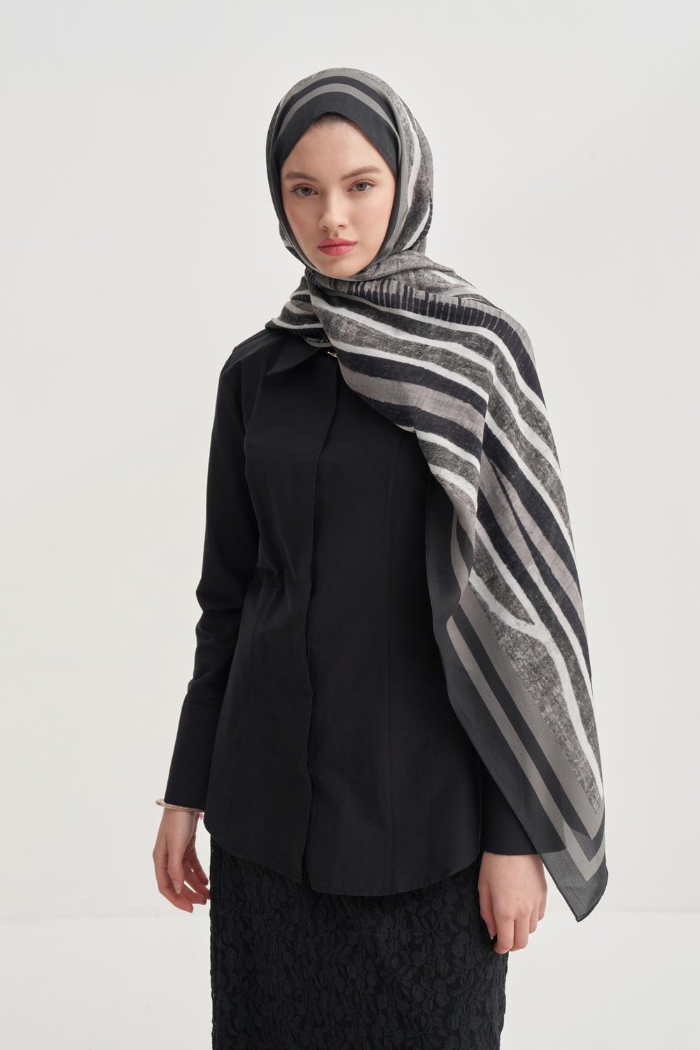 Arden Vela Floş Şal Gri