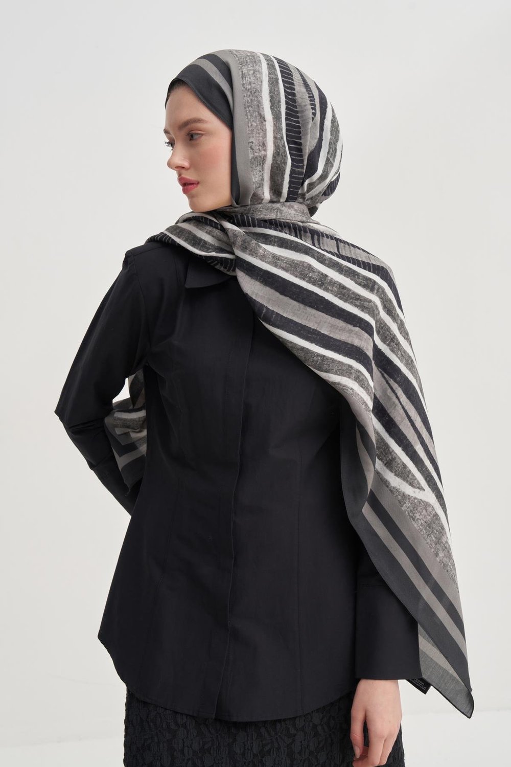 Arden Vela Floş Şal Gri