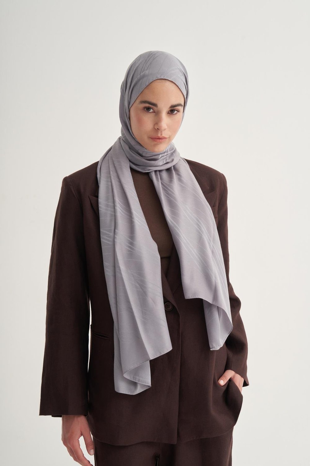 Simetrik Jakar İtalyan İpekli Şal Silver Gri