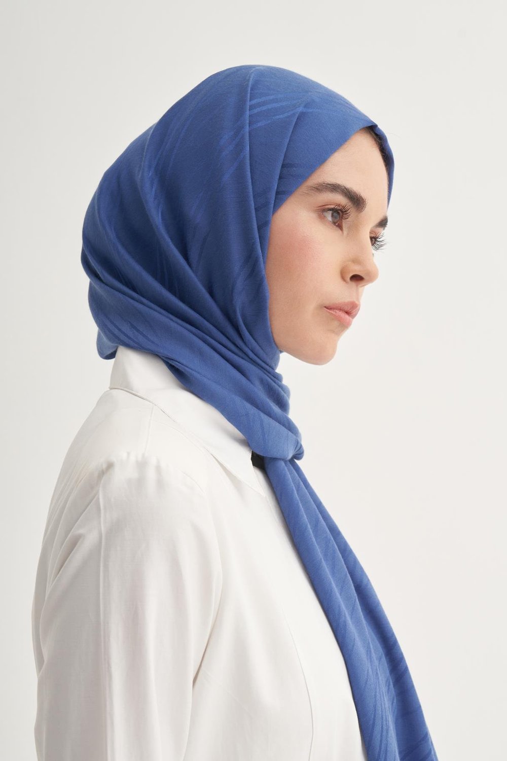 Simetrik Jakar İtalyan İpekli Şal İndigo