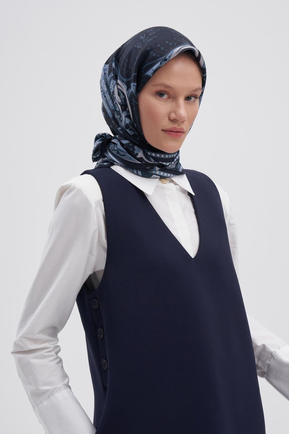 Emera İndigo Mulbary İpek Eşarp