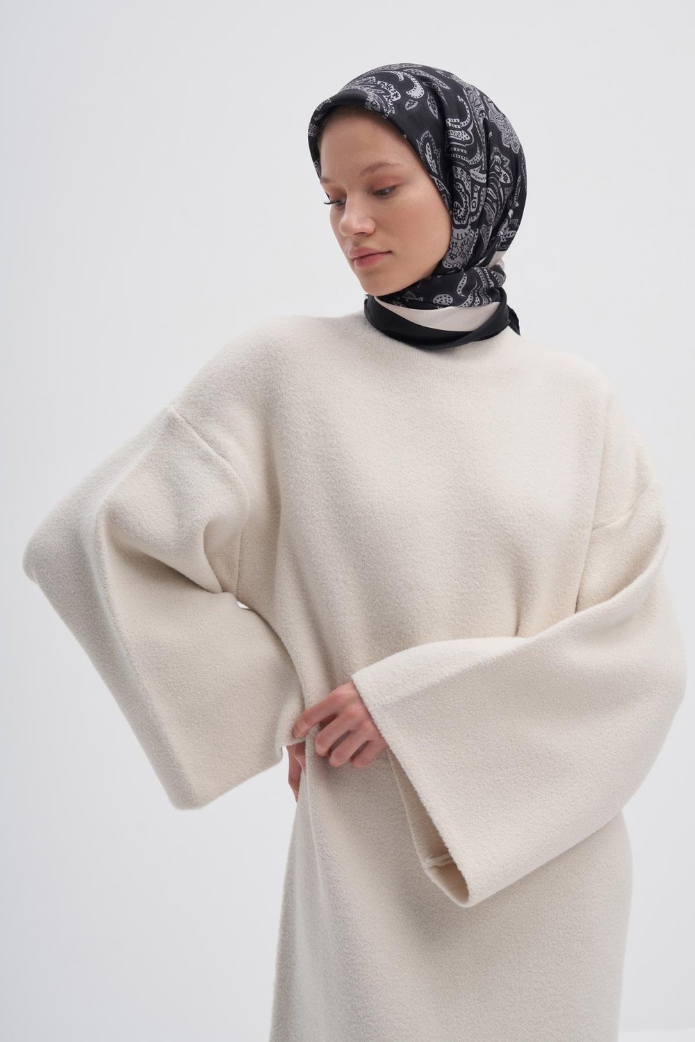 Etnic Siyah Mulbary İpek Eşarp