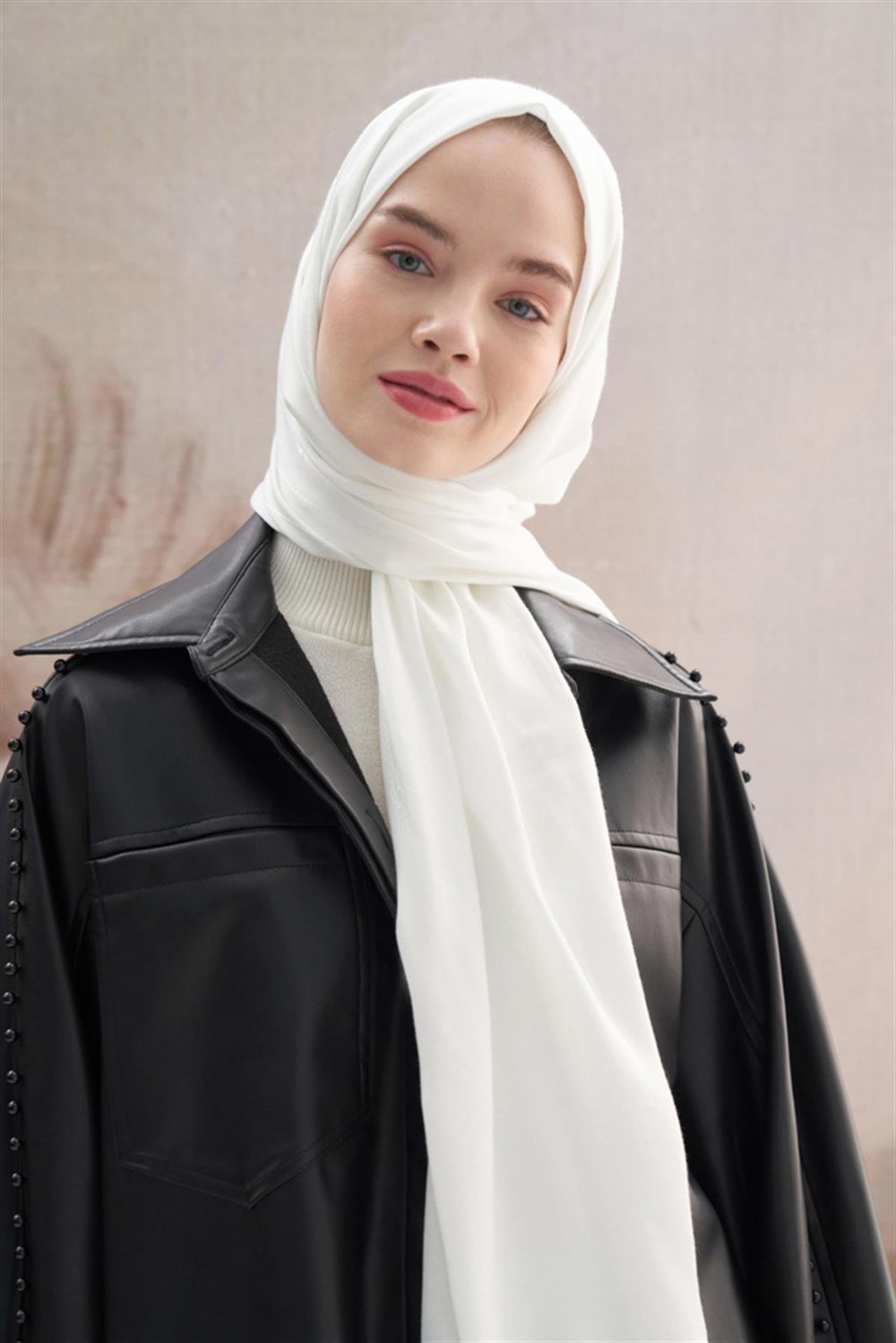 Monogram Jakar İtalyan İpekli Şal Ekru