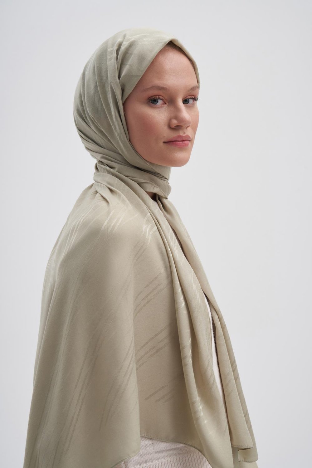 Simetrik Jakar İtalyan İpekli Şal Soft Yeşil