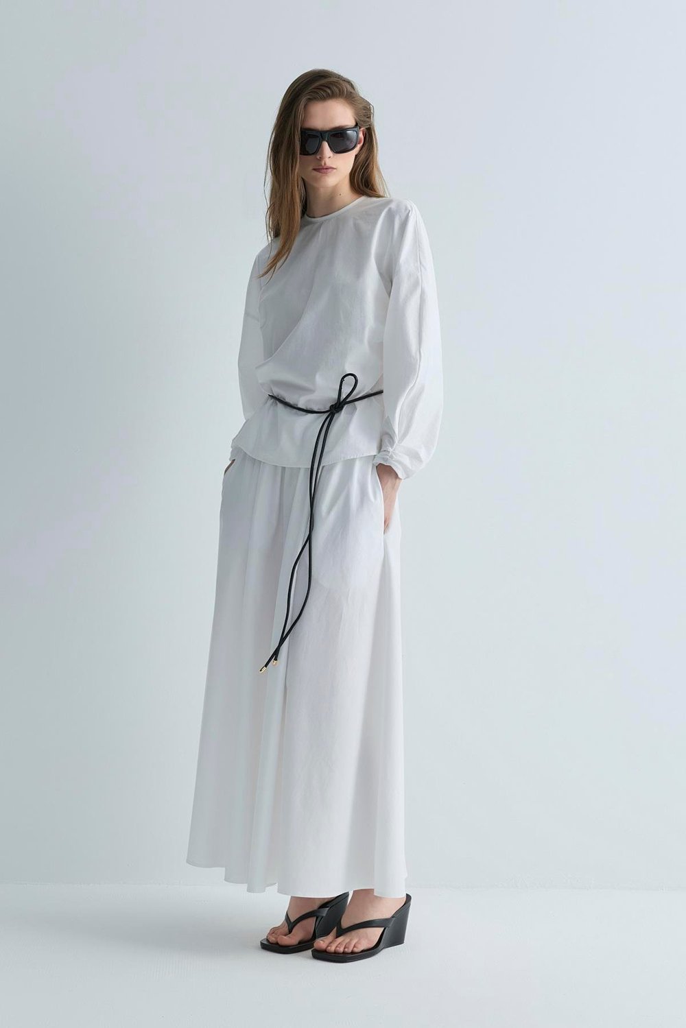 Beyaz Lara Kloş Etek