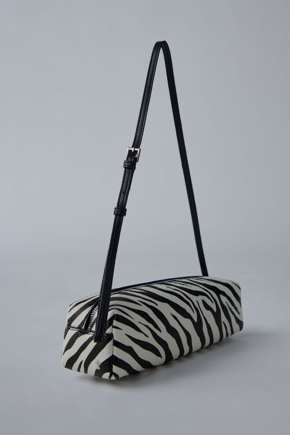Beyaz Zebra Mervie Baget Çanta
