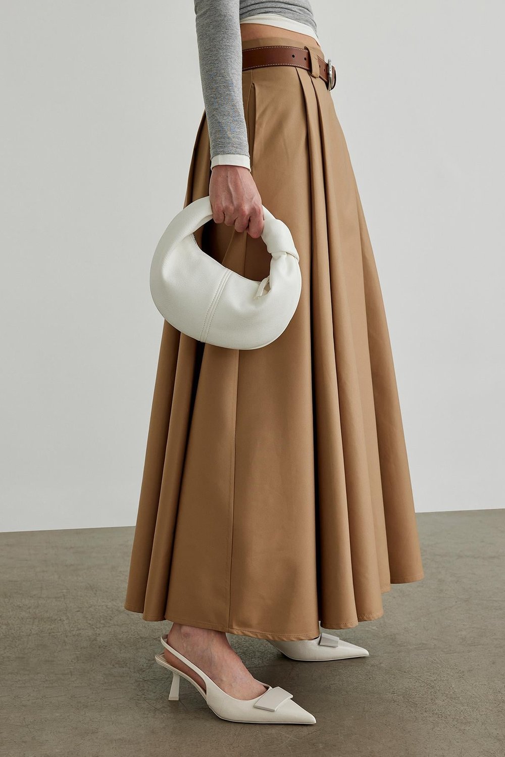 Long Skirt with Ball Volume