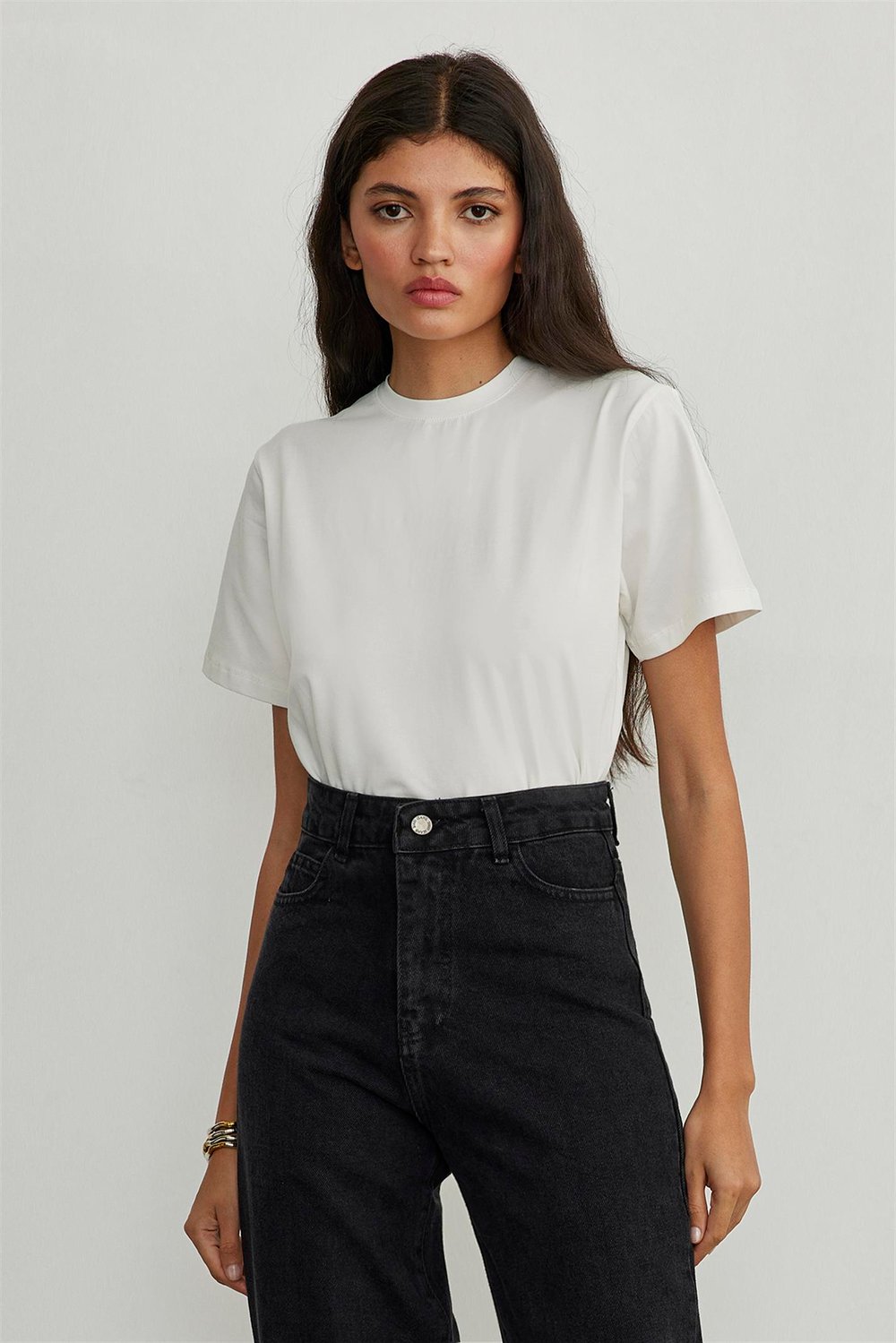 Ekru Pamuklu Basic Tişört