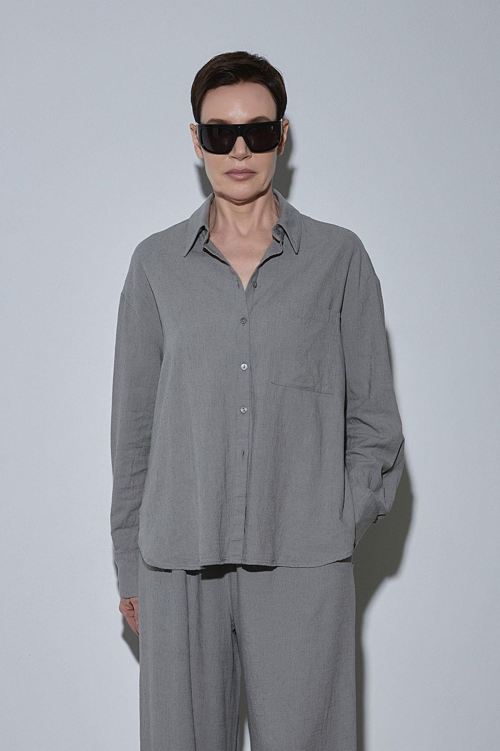 Gri Serin Oversize Keten Gömlek