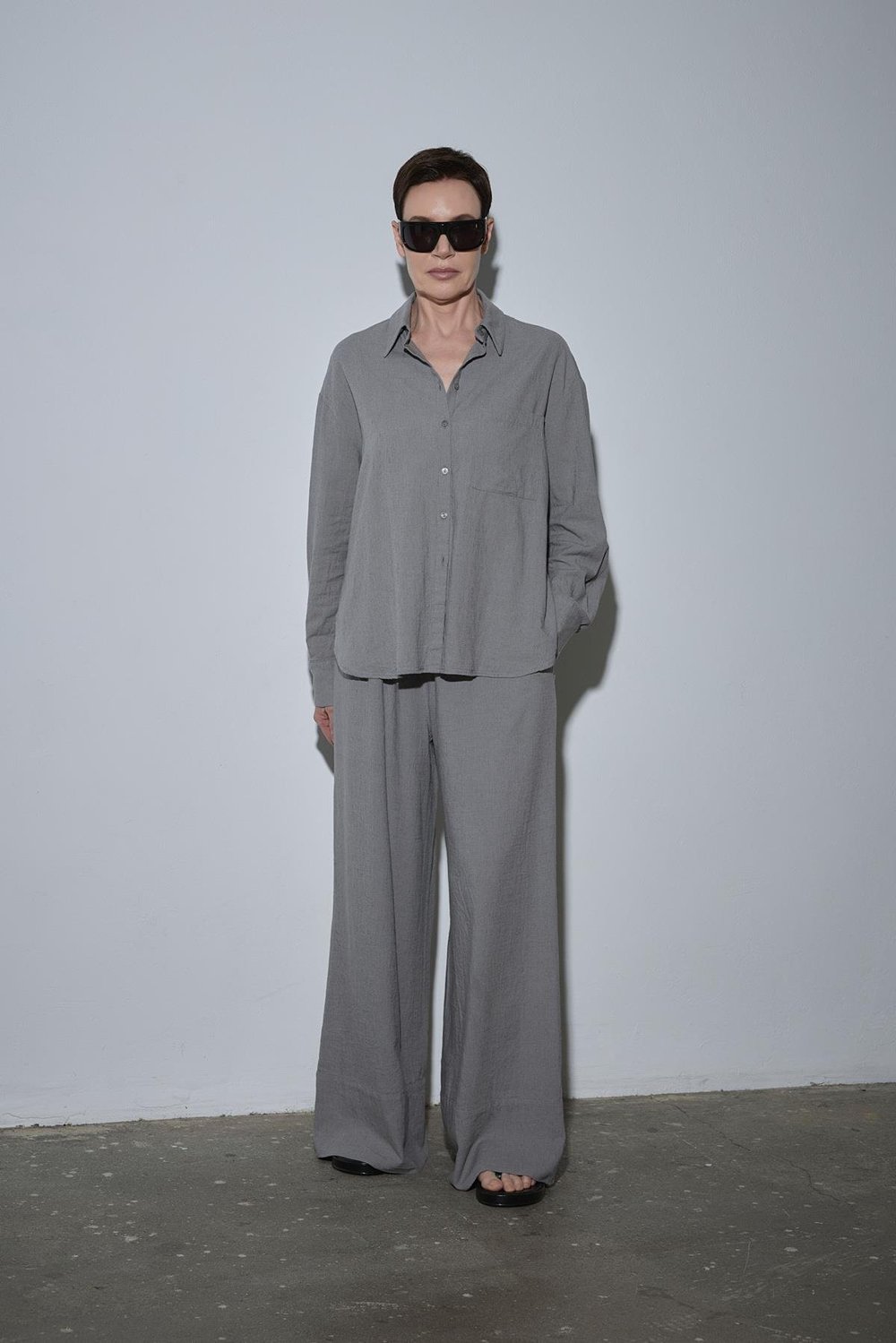 Gri Serin Oversize Keten Gömlek