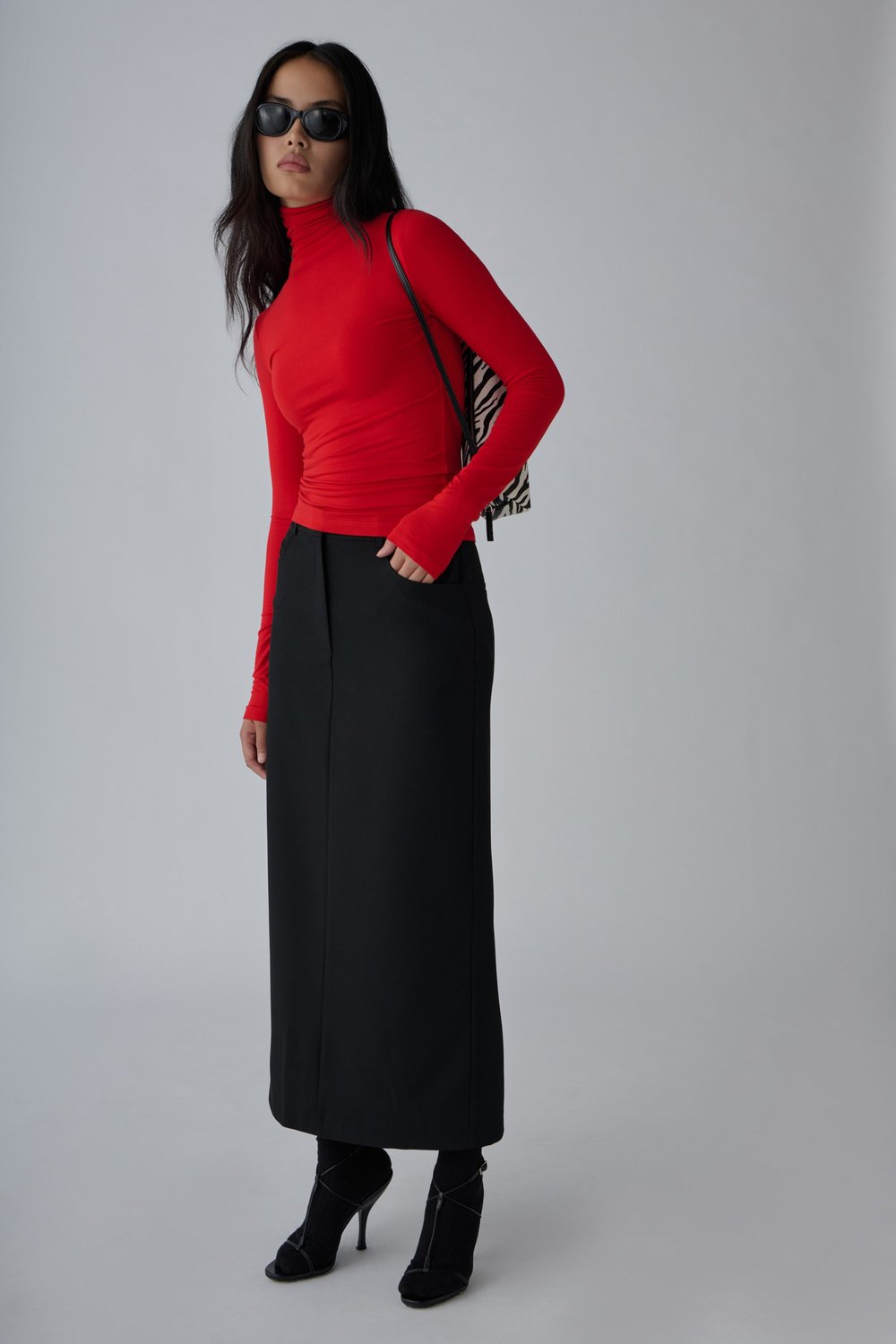 Kırmızı Boğazlı Body