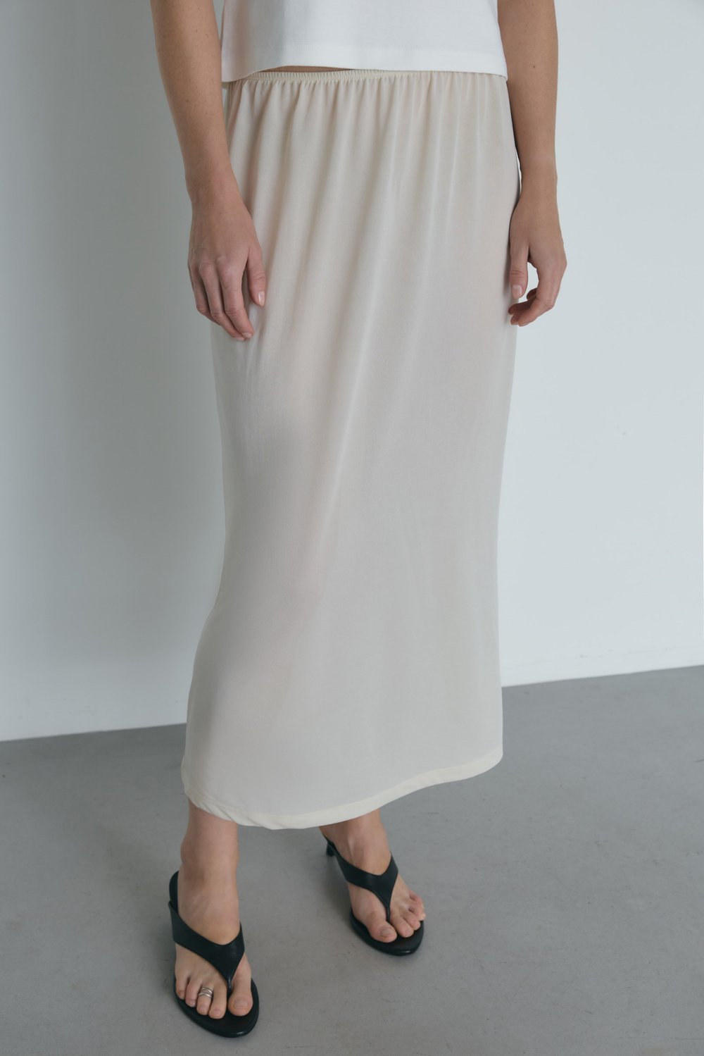 Cream Skirt Lining