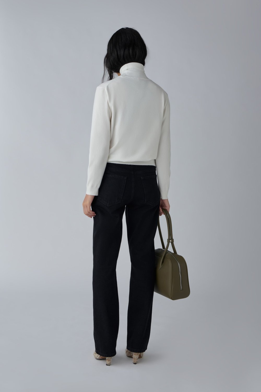 Siyah Effortless Straight Jean