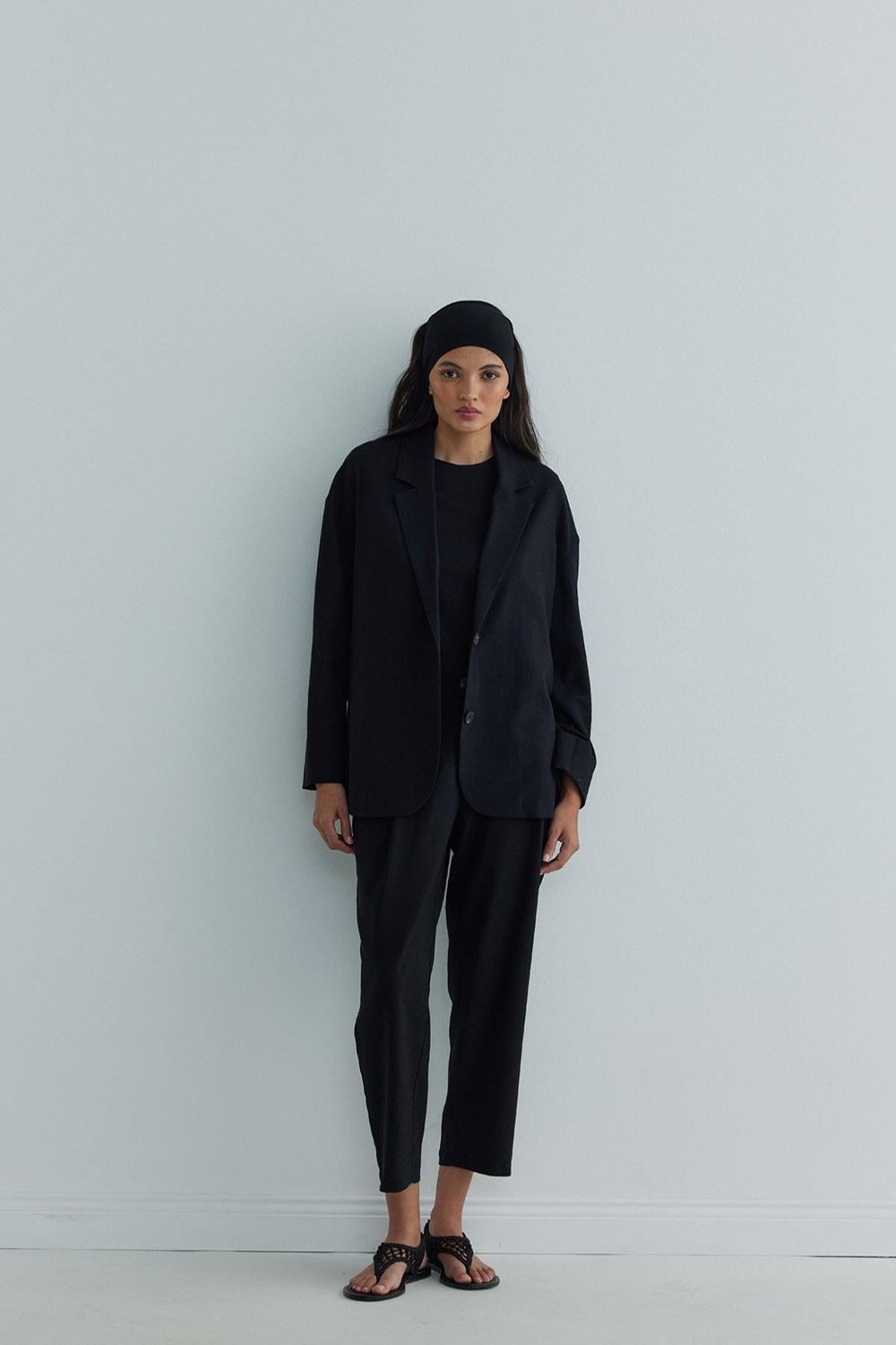 Siyah Isla Pile Detaylı Keten Pantolon