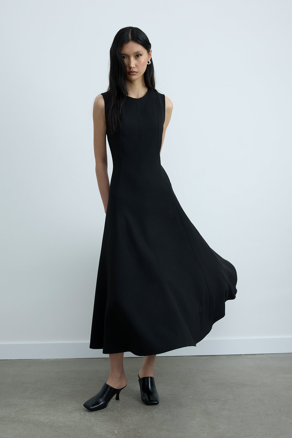 Siyah Sarah Kloş Elbise