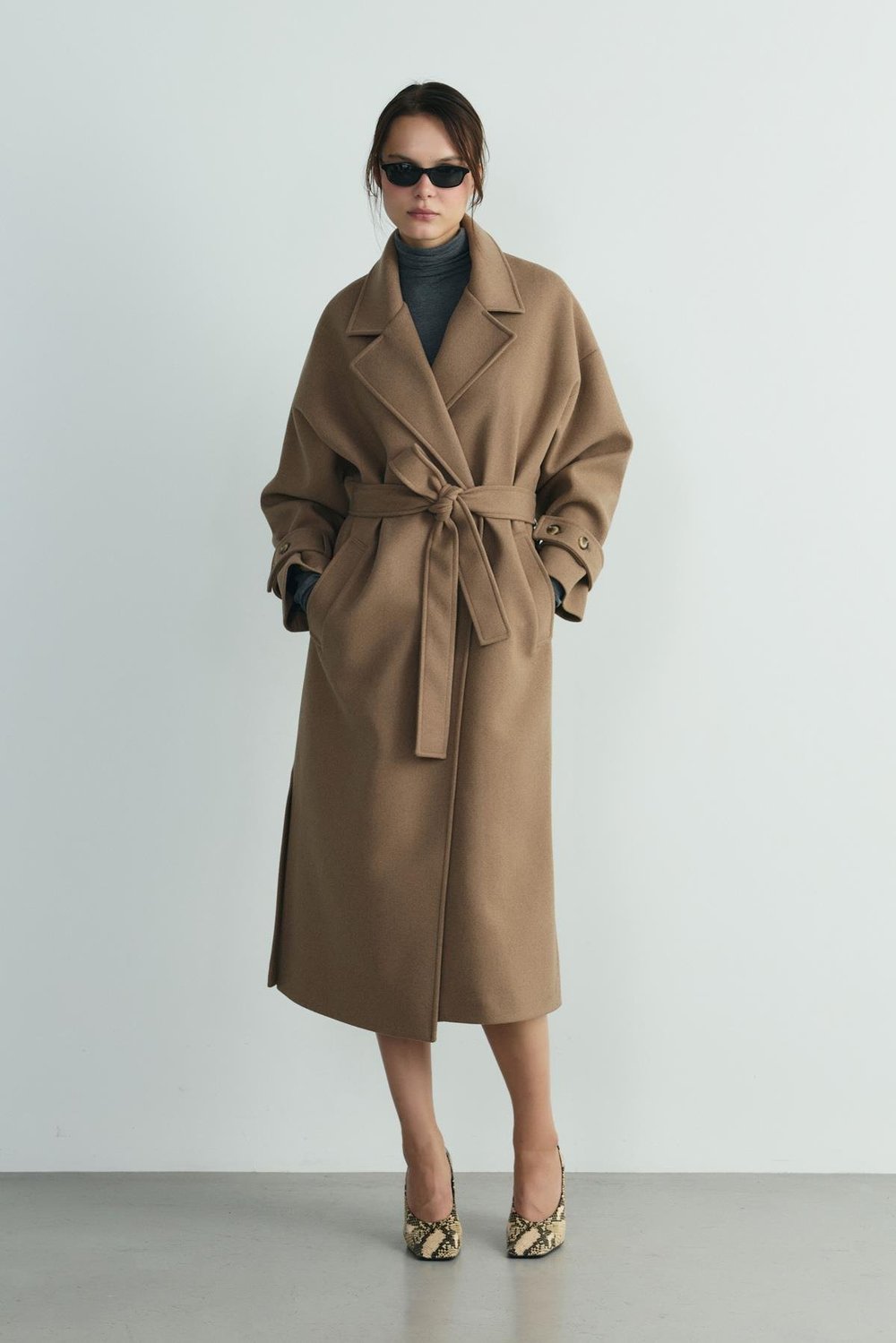 Sütlü Kahve Sudi Yırtmaçlı Maxi Kaban